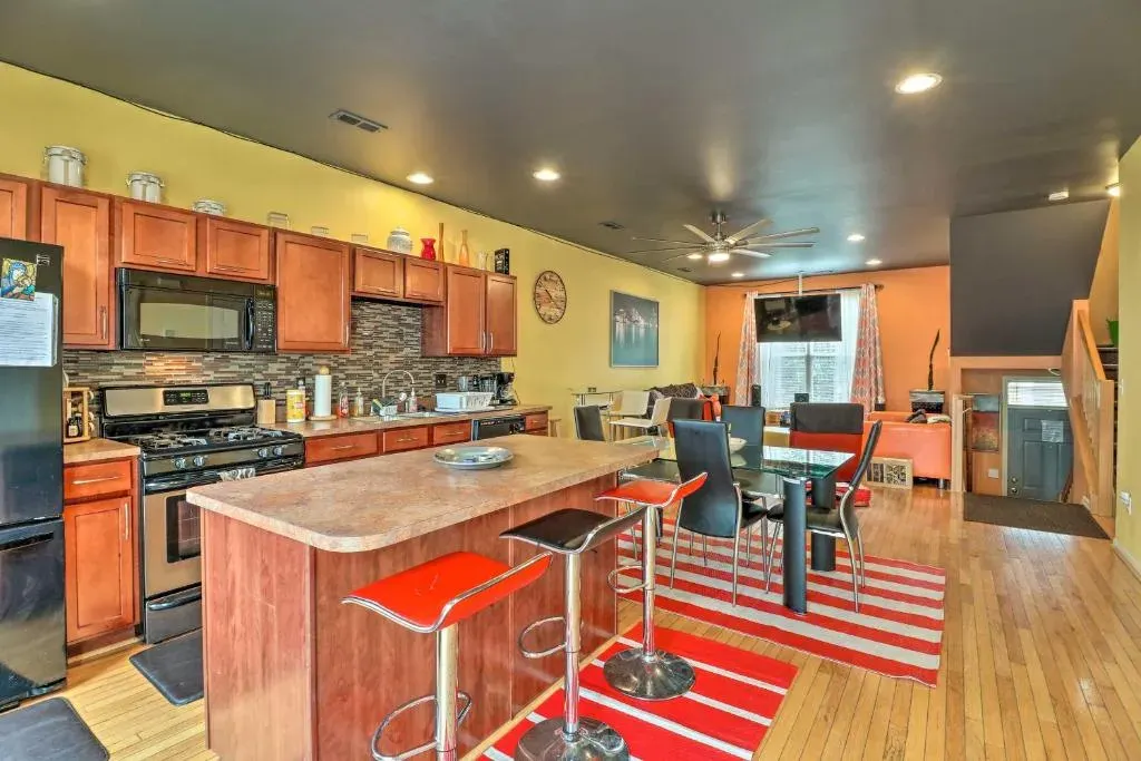 Urban Escape w/ Patio - 2 Mi to Downtown Detroit!, photo 1 of 10