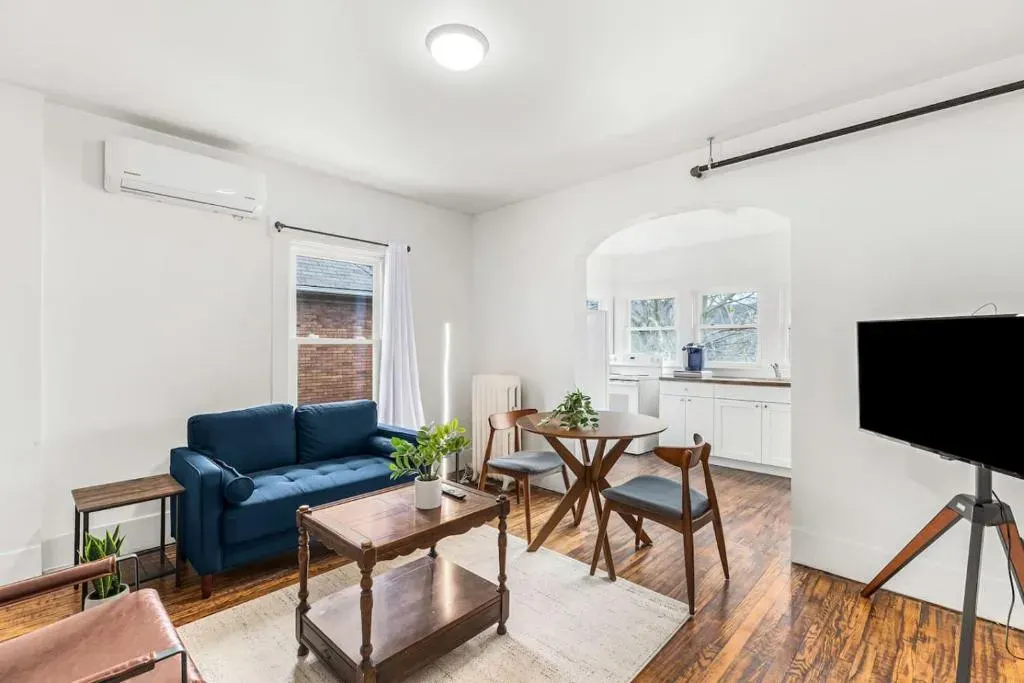 Luxury Holbrook Apartment, photo 1 of 10