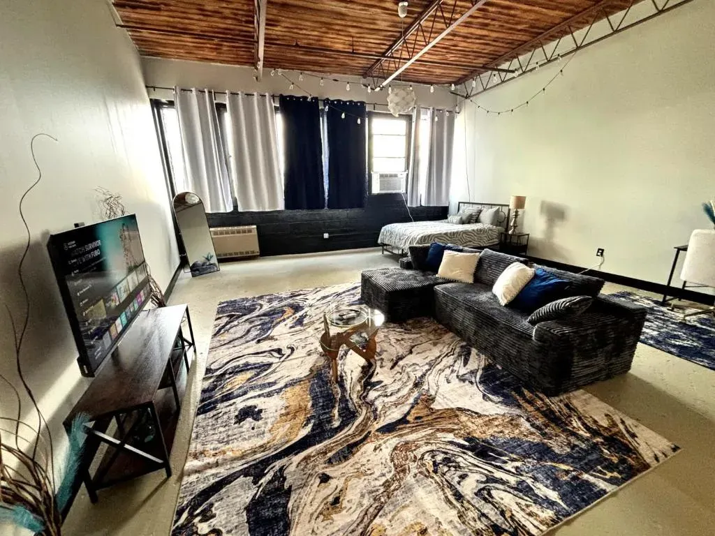 Spacious Corktown Loft Near Downtown, Riverwalk & Michigan Central - 420 Friendly, photo 1 of 10