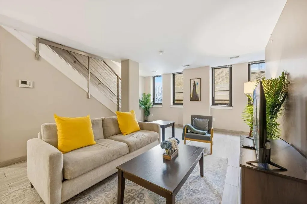 NEW 3BR Stylish Downtown Apartment, photo 1 of 10