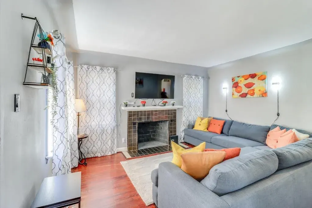 Peaceful Detroit Home w/ Yard: 10 Mi to Downtown!, photo 1 of 10