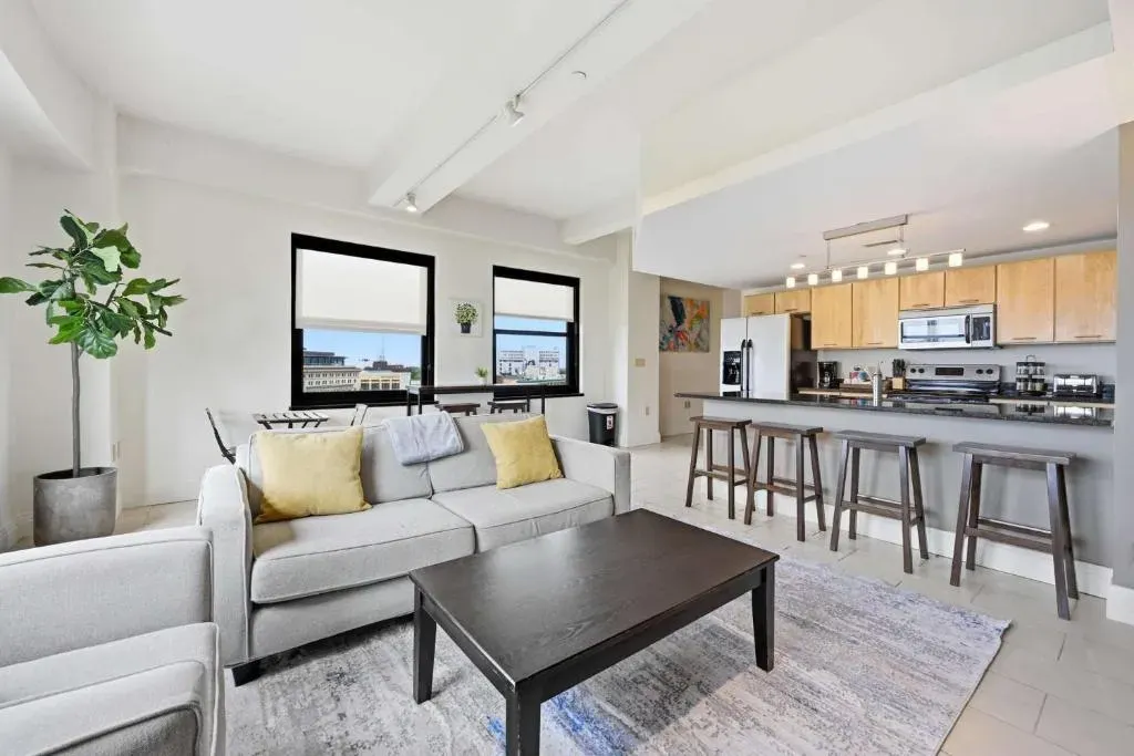Urban Loft Living in Downtown Detroit & Gym, photo 1 of 10