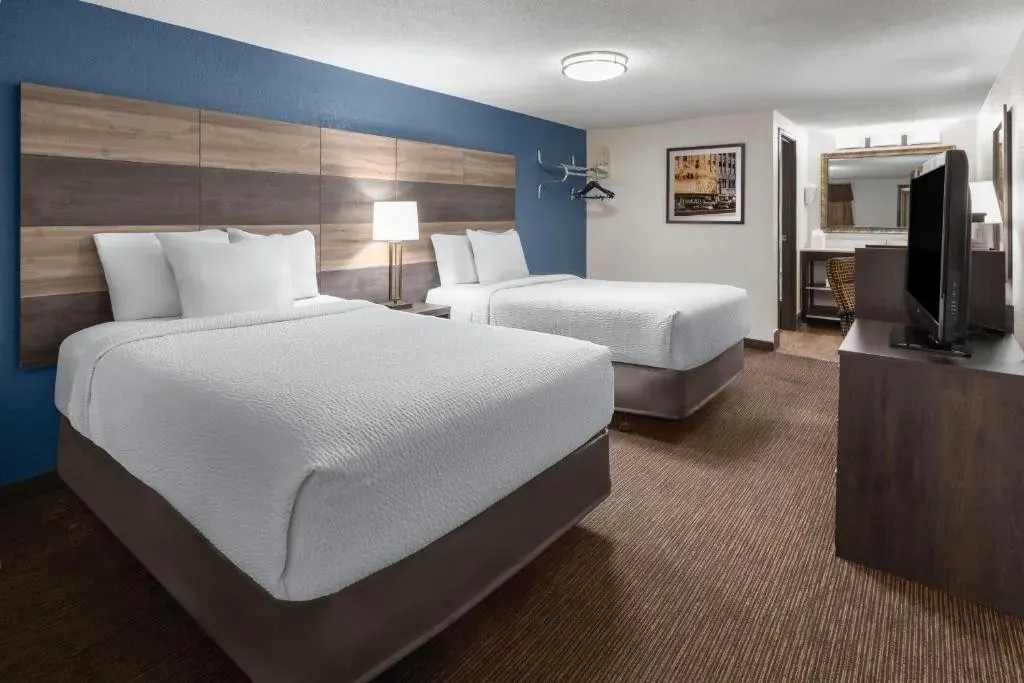 Baymont by Wyndham Downtown Detroit, photo 1 of 10
