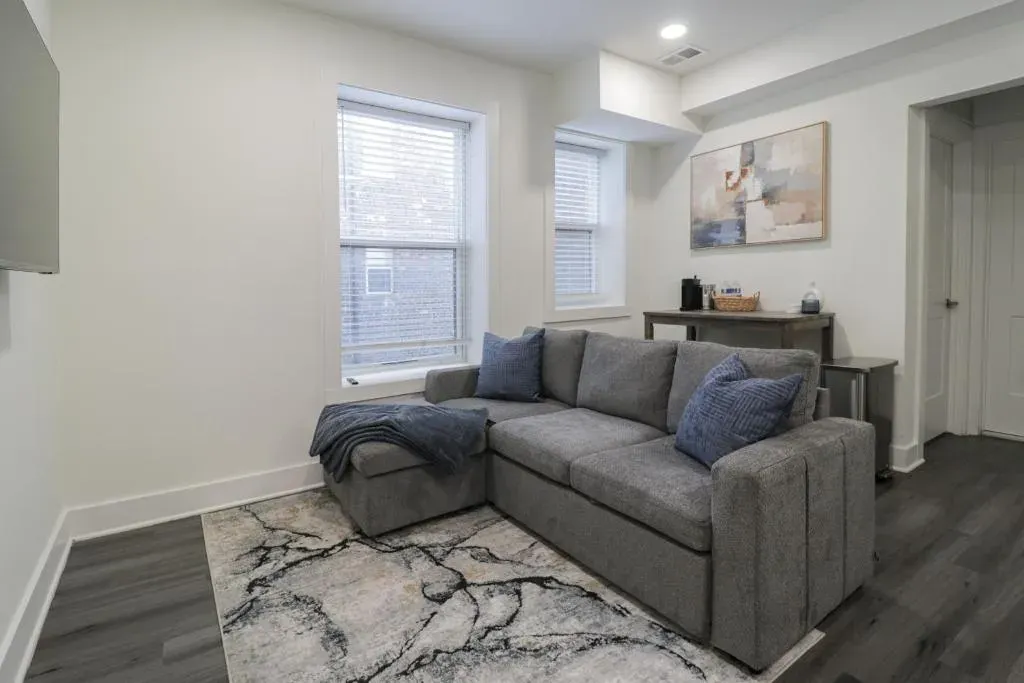 Perfect Midtown Detroit Apartment, photo 1 of 10