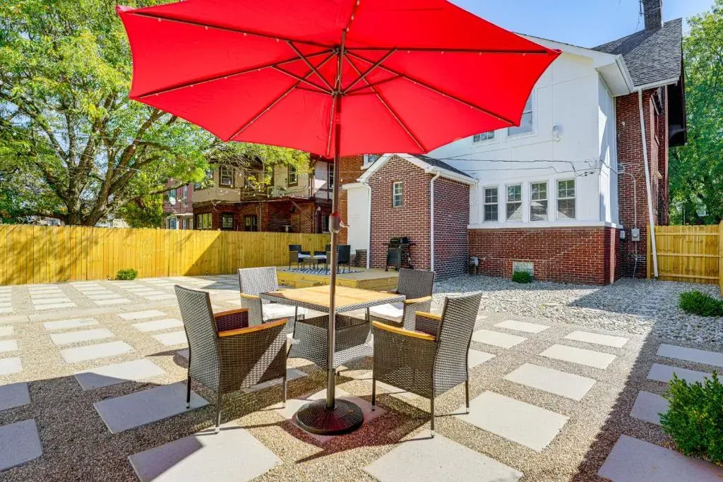 5 Mi to Dtwn Detroit: Pet-Friendly ‘Edison Home’, photo 1 of 10